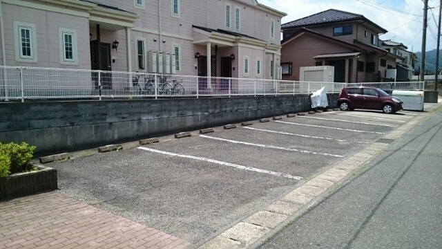 14/20 駐車場