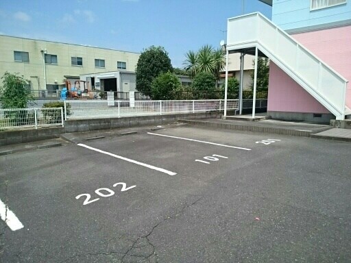 ヘスティア２１駐車場