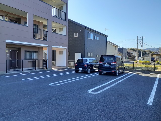 14/20 駐車場