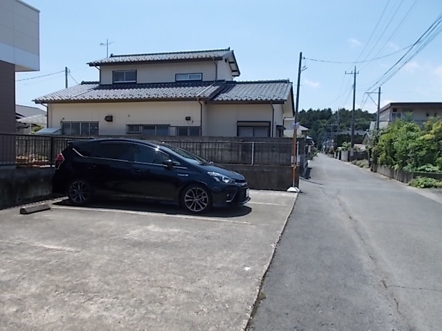 14/20 駐車場