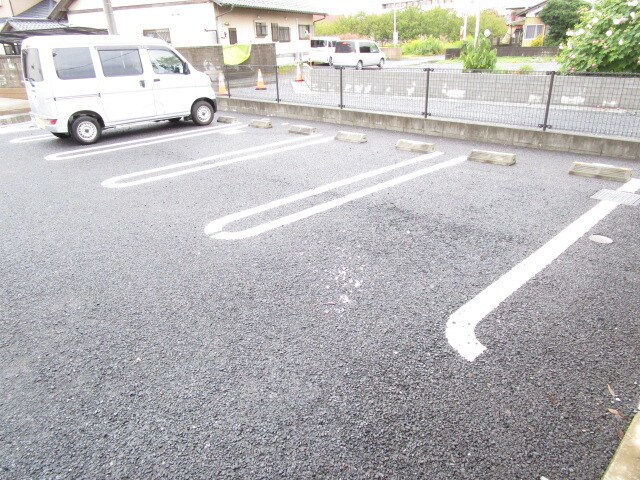 14/20 駐車場
