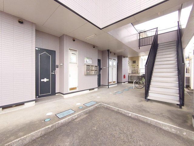 13/20 エントランス