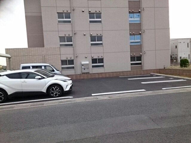 3/7 駐車場