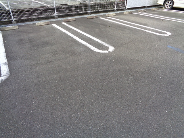 14/20 駐車場