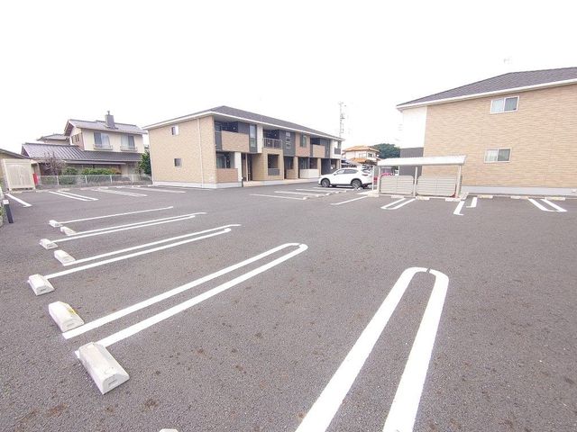14/20 駐車場