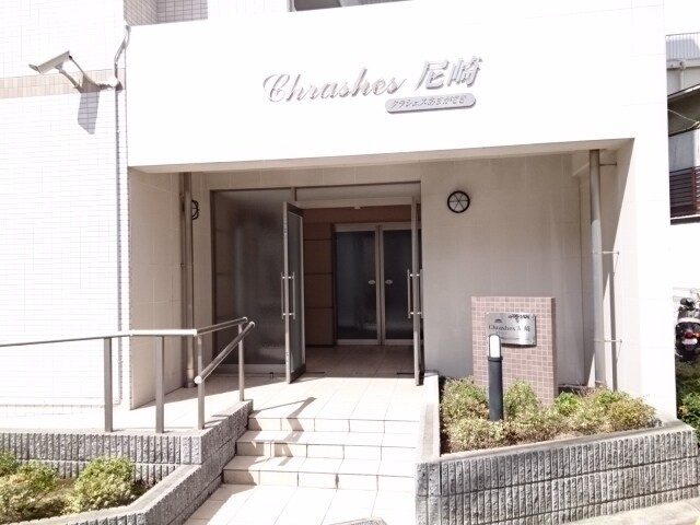 14/20 エントランス