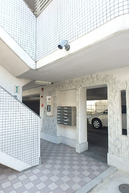 22/30 エントランス