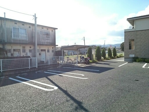 14/20 駐車場