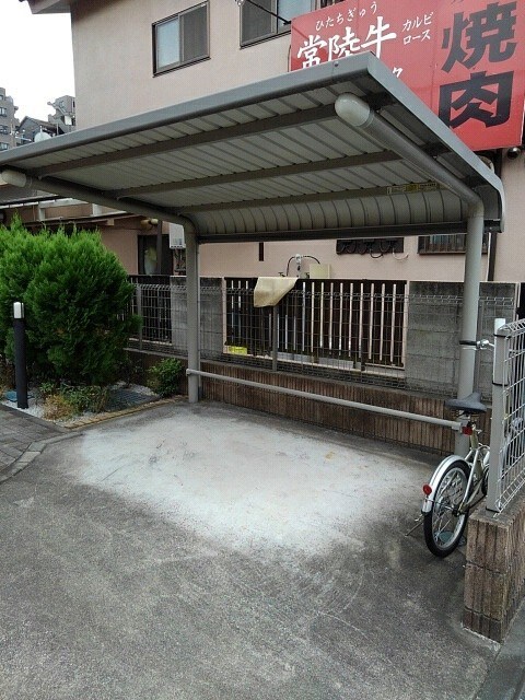 14/20 エントランス