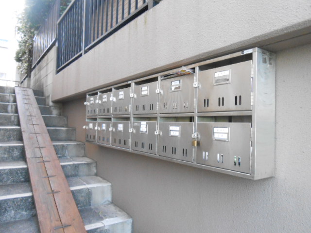 24/30 エントランス