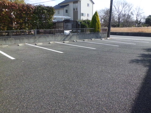 22/25 駐車場