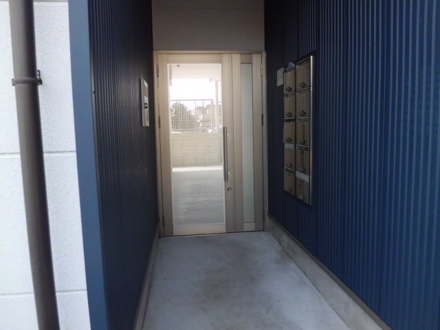 21/25 エントランス