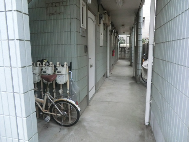 21/23 エントランス