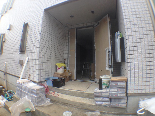 15/16 エントランス