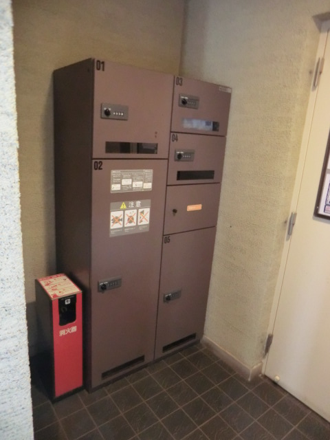 20/30 エントランス