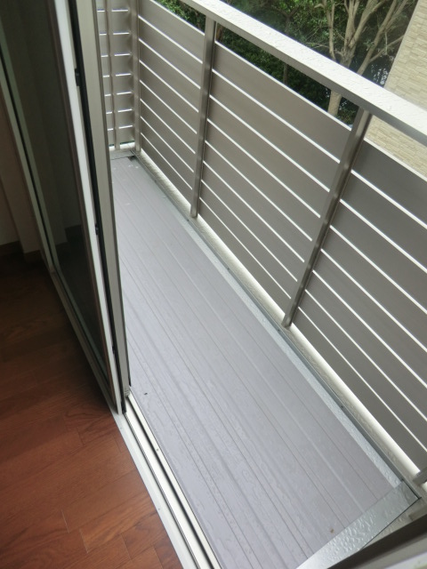 18/24 バルコニー