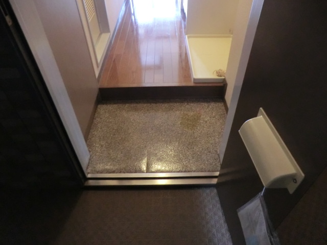 6/18 玄関