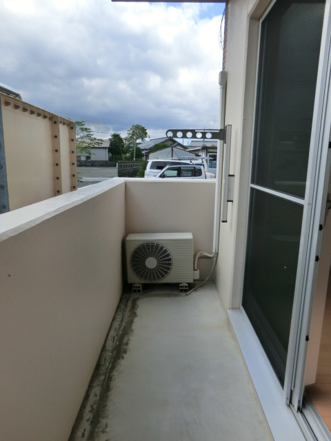 18/23 バルコニー