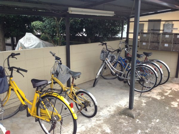 16/21 エントランス