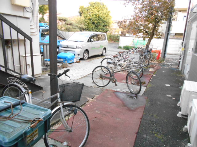 21/23 エントランス