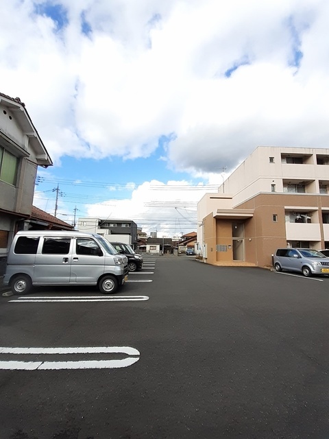 14/20 駐車場
