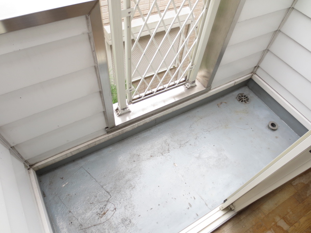 20/27 バルコニー