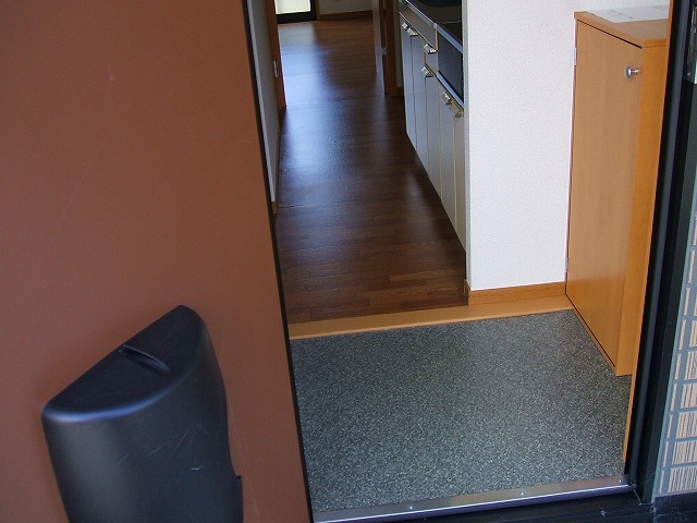 5/13 玄関