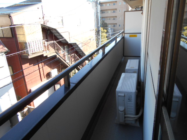 15/23 バルコニー