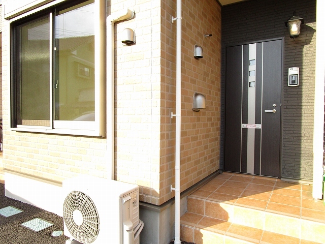 13/20 エントランス