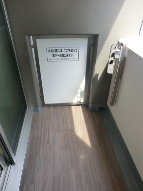 15/28 バルコニー