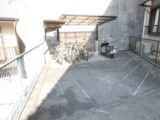 21/29 エントランス