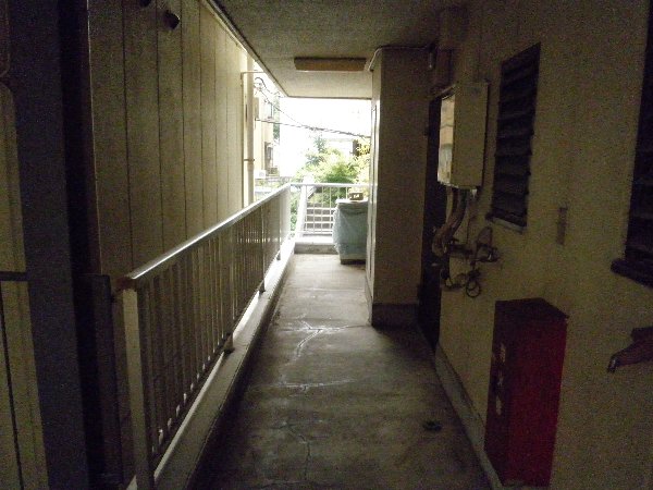 22/29 エントランス