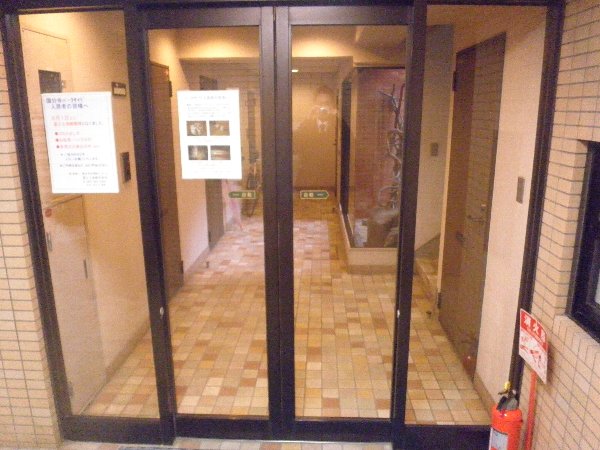 22/30 エントランス