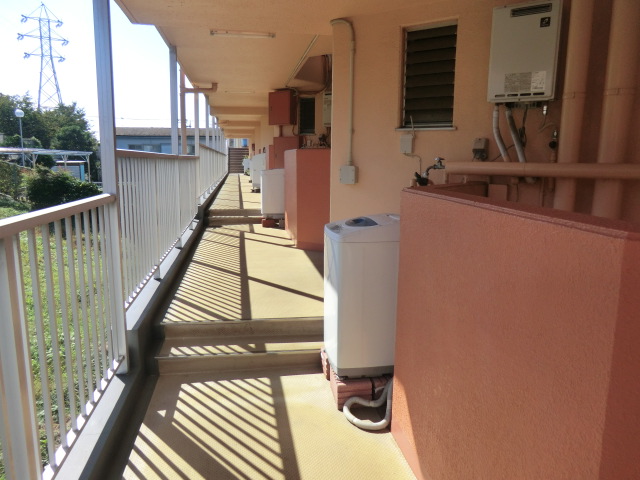 21/30 エントランス