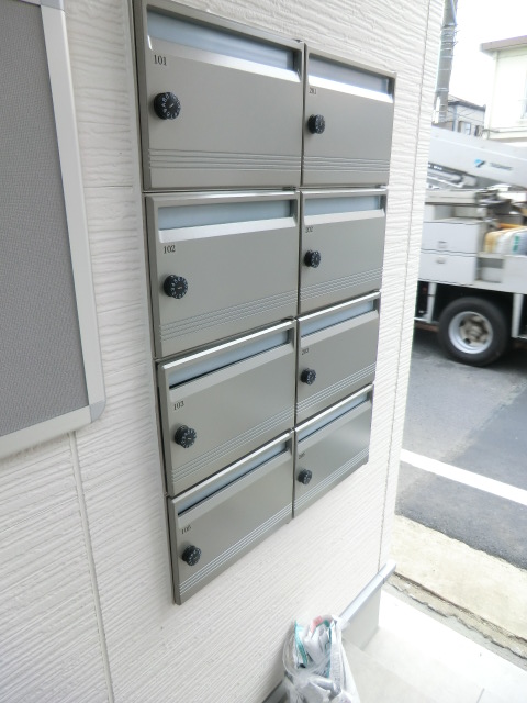 22/26 エントランス