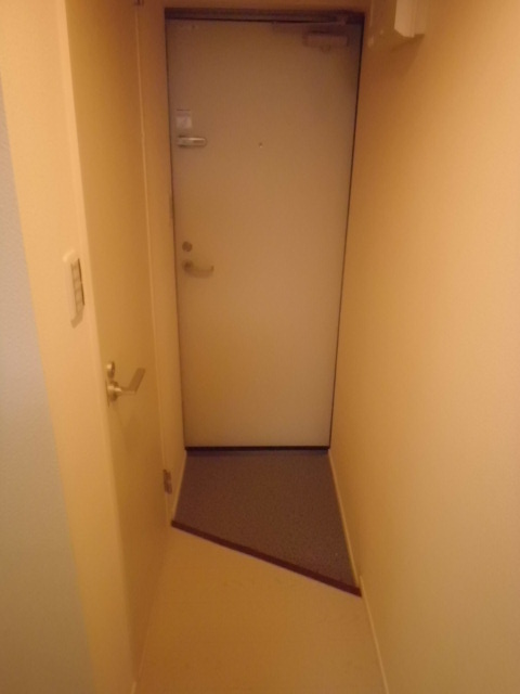 22/29 エントランス