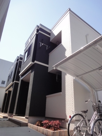 21/28 エントランス