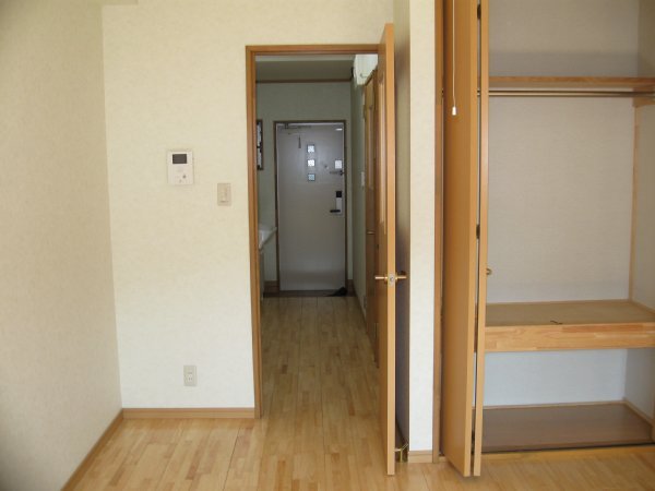 21/29 エントランス