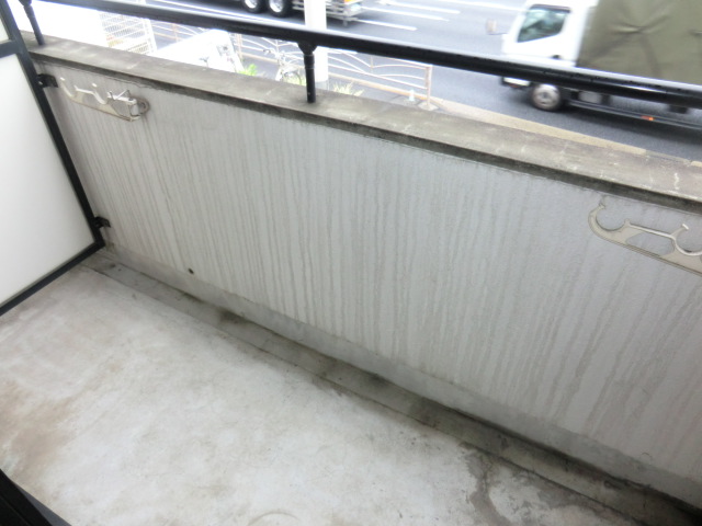 18/27 バルコニー