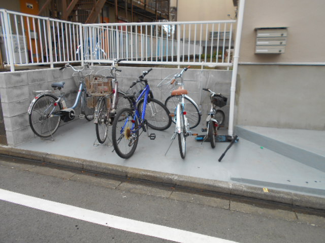 22/30 駐車場