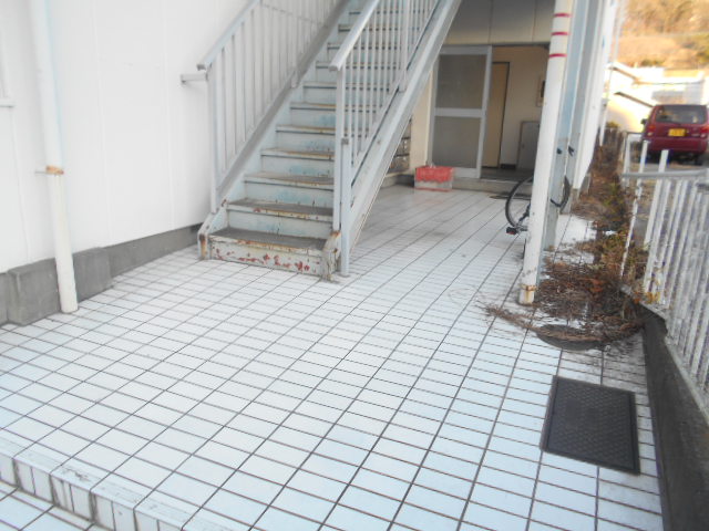 21/30 エントランス