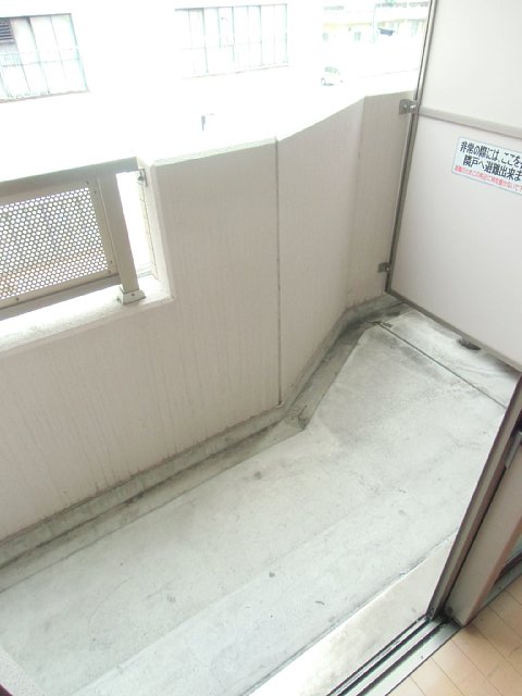 13/30 バルコニー