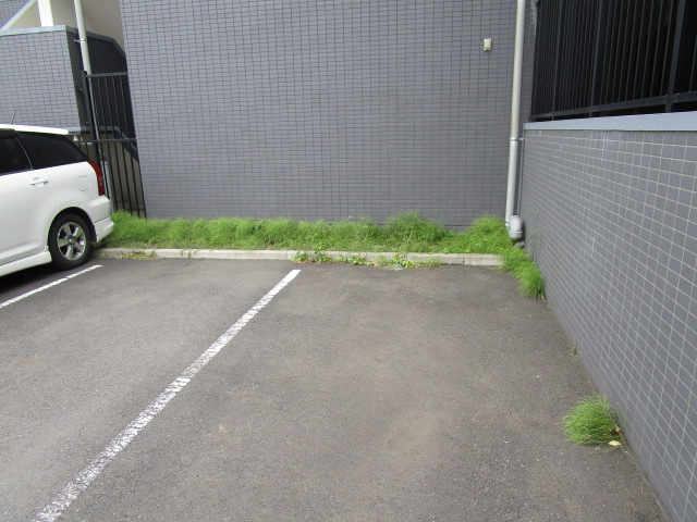 22/30 駐車場