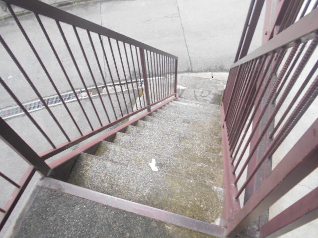 21/27 エントランス