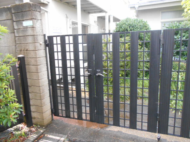 22/30 エントランス