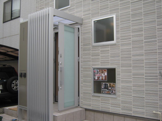 22/30 エントランス