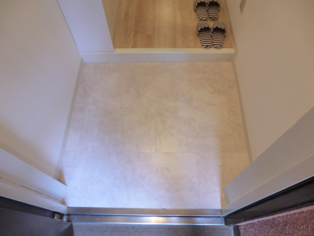 8/25 玄関