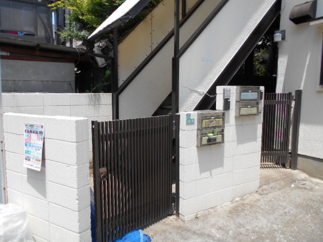 22/29 エントランス