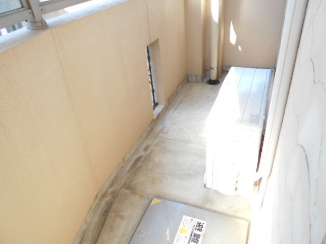 13/30 バルコニー