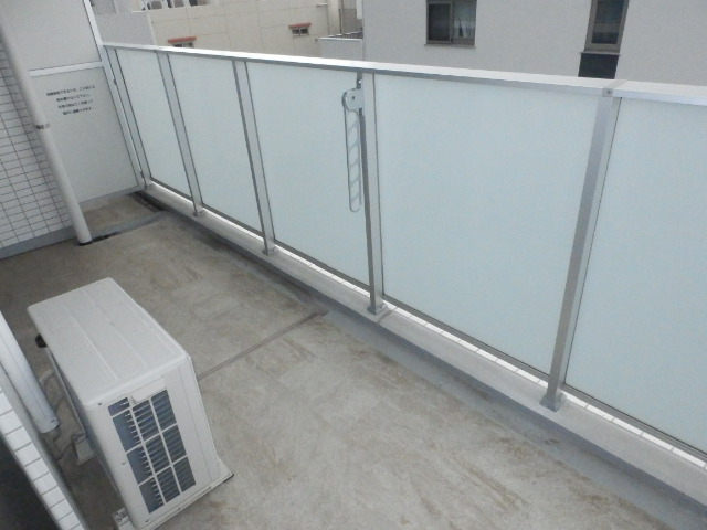 13/27 バルコニー